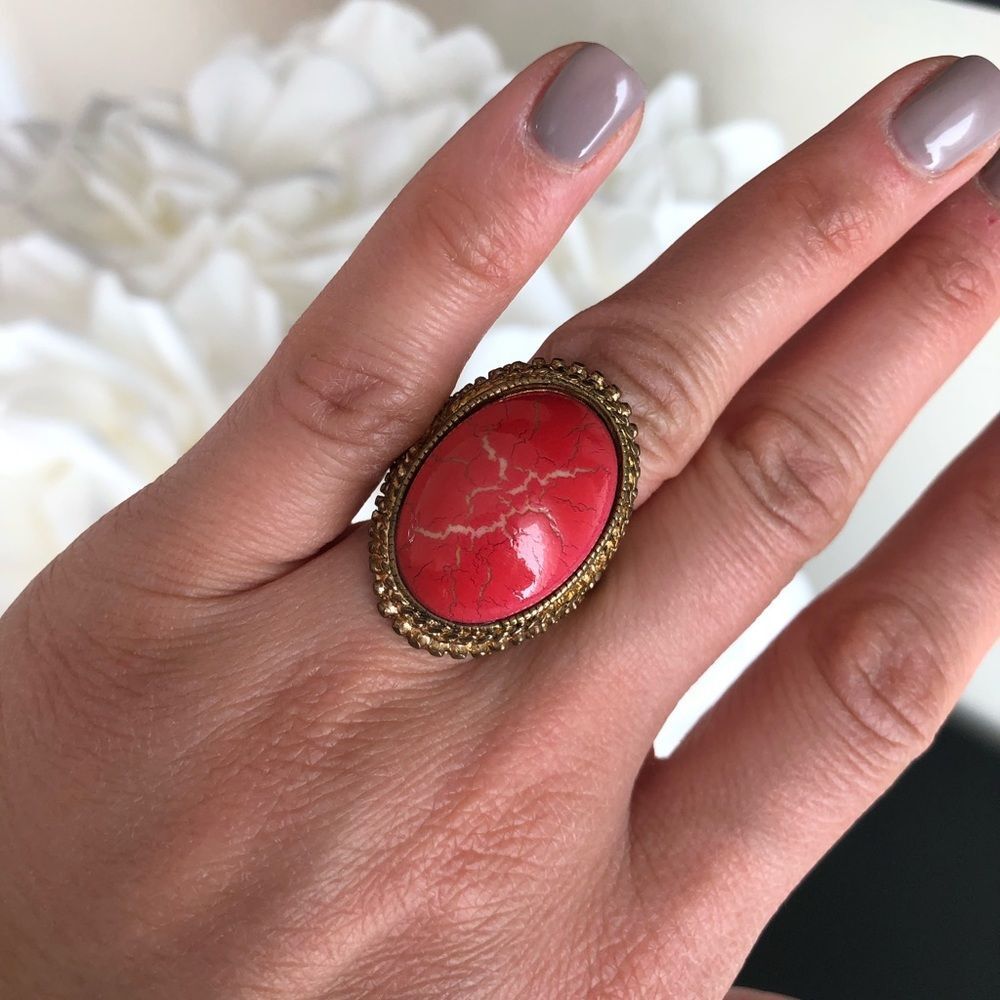 Red oval stone ring - Picture 5 of 7